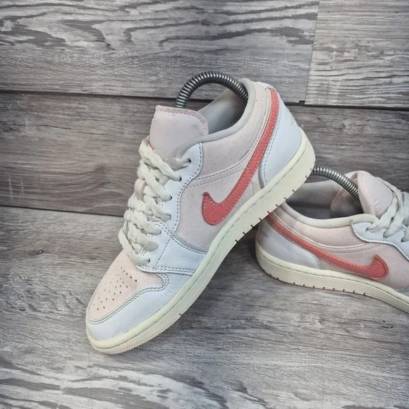 Nike Air Jordan 1 Low SE "Strawberry Milkshake" IB8156-133 Womens 6.5 - Picture 12 of 13